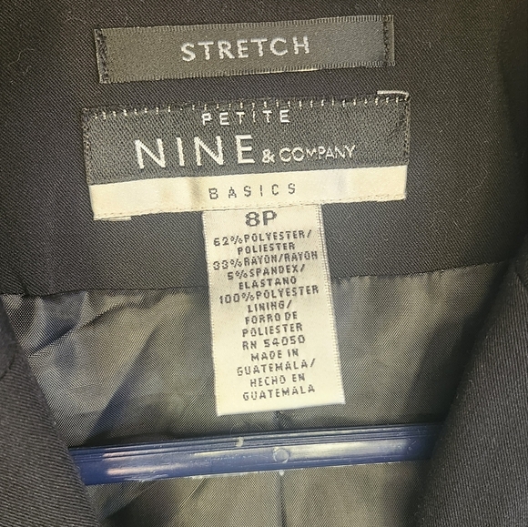 Nine & Company Basics Black Stretch 8 Petite Women's Button Front Blazer - Picture 3 of 13